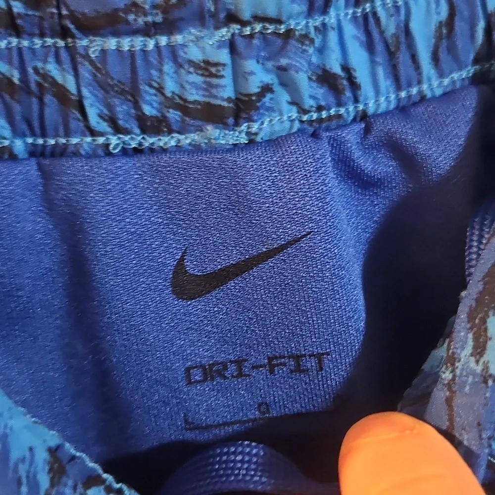 Nike girls’ one